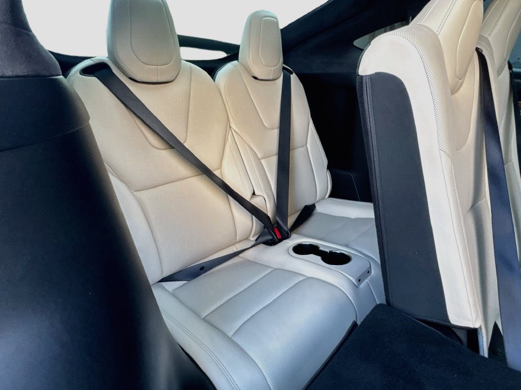 Used 2023 Tesla Model X AWD/4WD image 27