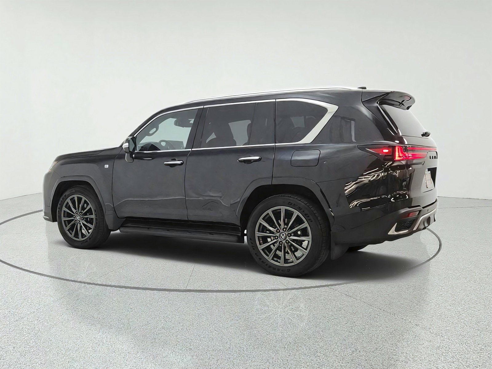 Used 2025 Lexus LX 700h F Sport AWD/4WD image 7