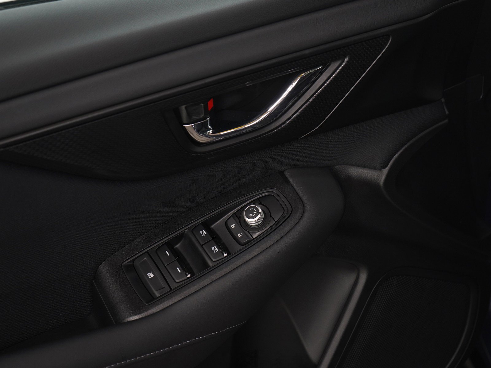 Used 2025 Subaru Outback Premium image 21