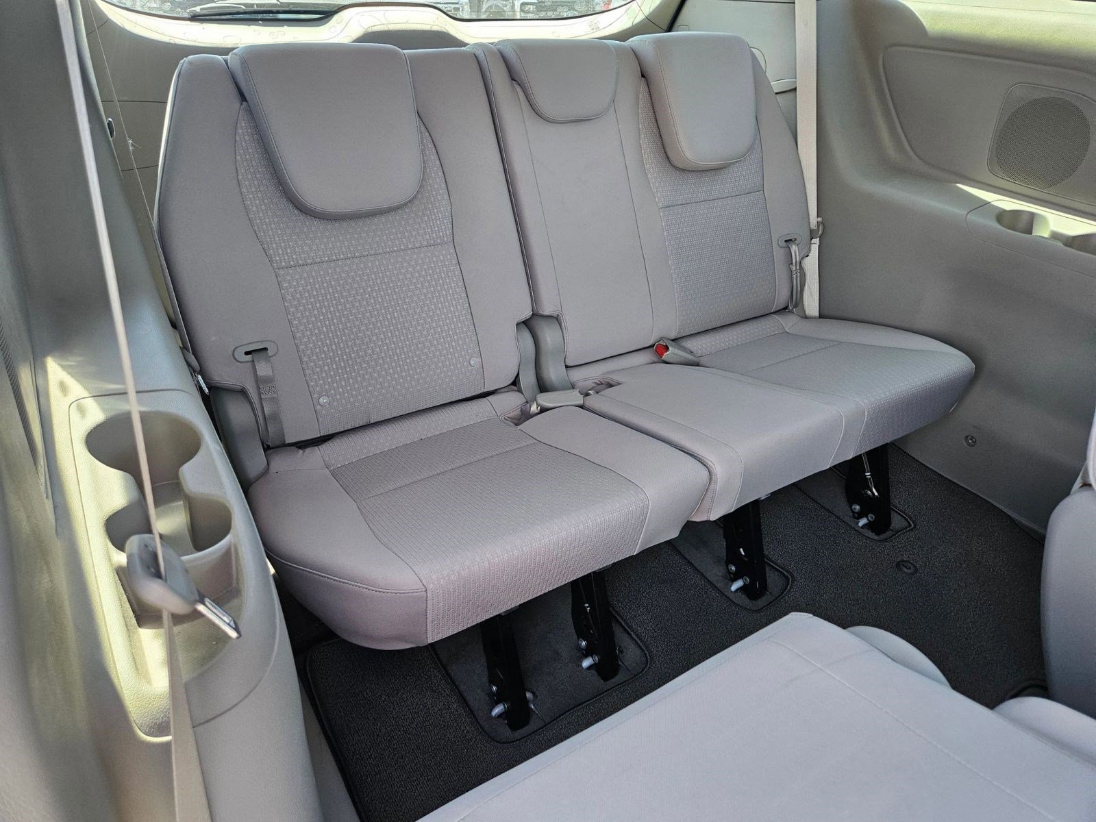 Used 2016 Kia Sedona L FWD image 14