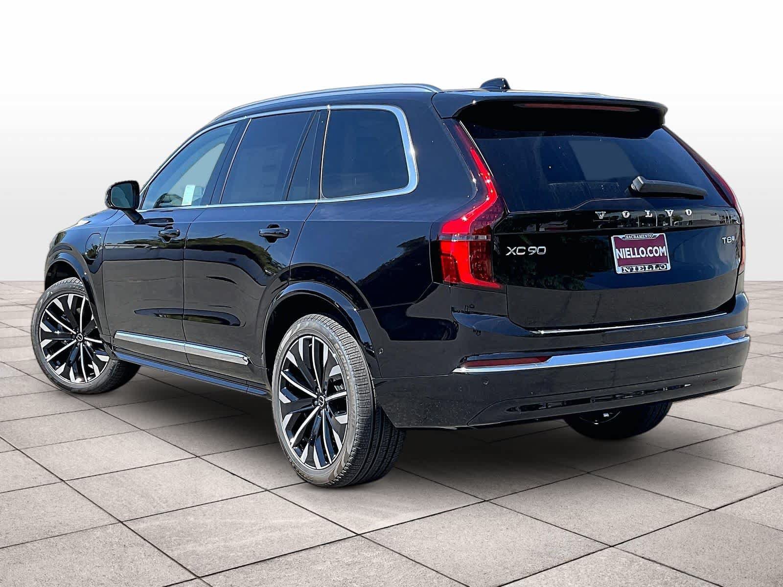 New 2026 Volvo XC90 T8 Ultra w/ Protection Package Premier AWD/4WD image 3