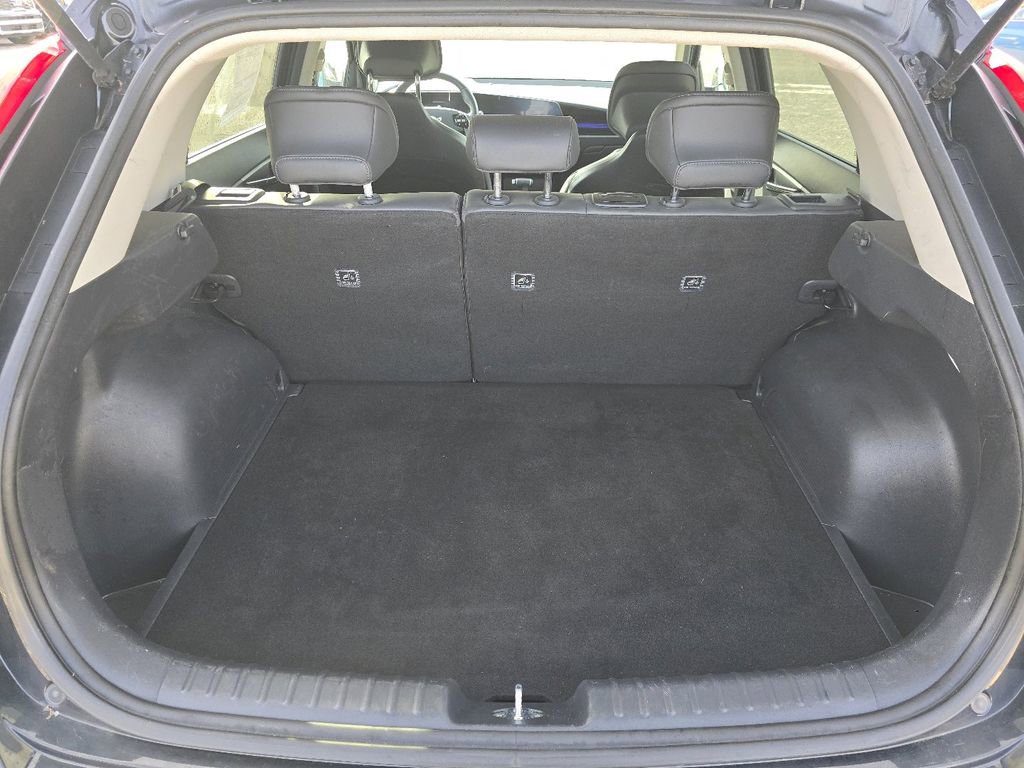 Used 2023 Kia Niro EX Touring image 19