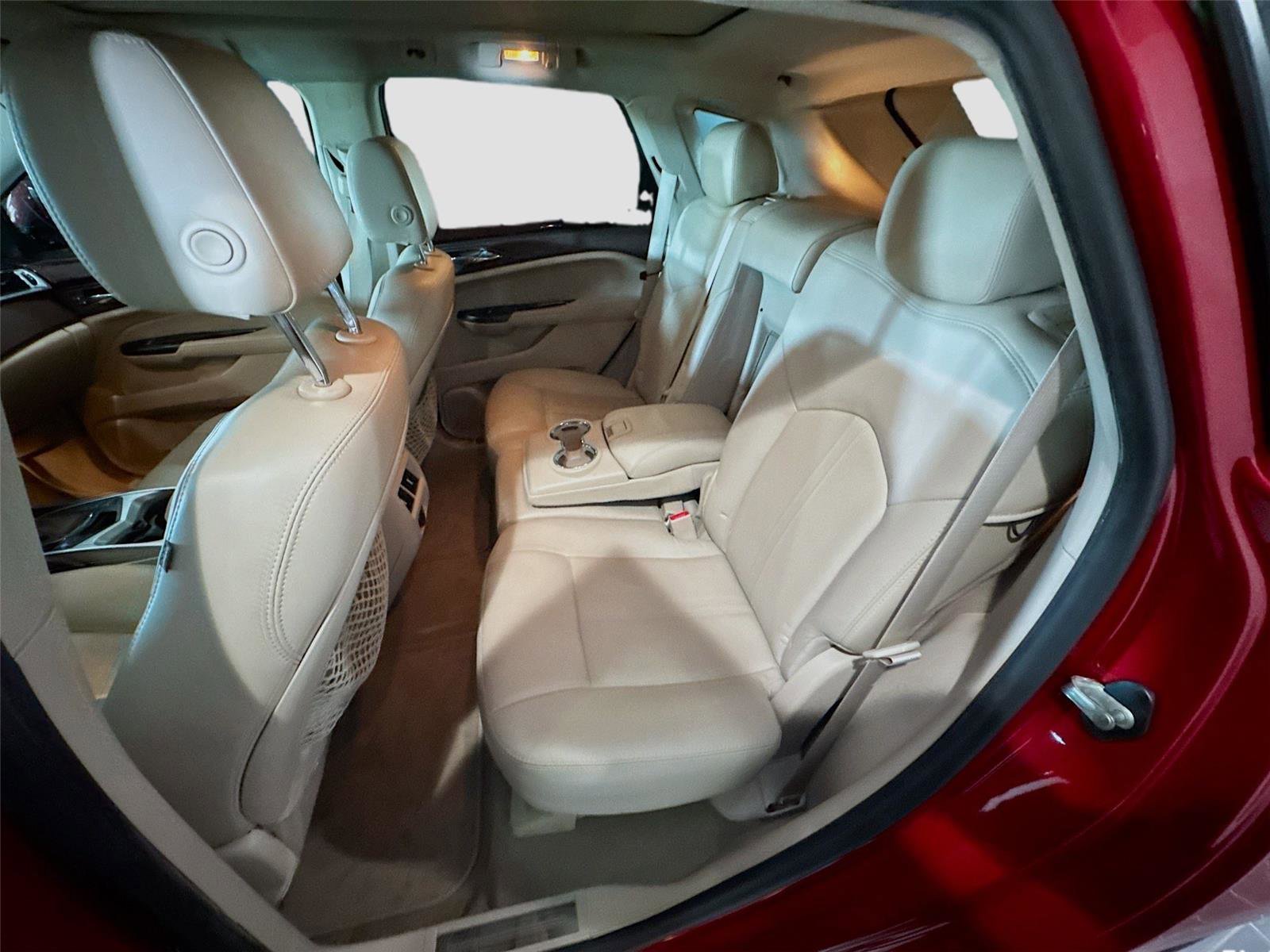 Used 2014 Cadillac SRX Luxury w/ Driver Awareness Package FWD image 12