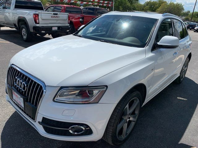 Used 2017 Audi Q5 3.0T Premium Plus w/ Technology Package image 3