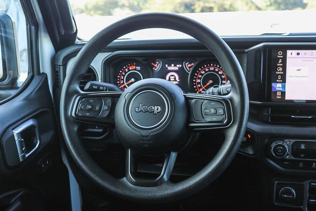 Used 2025 Jeep Wrangler Unlimited Sport AWD/4WD image 16