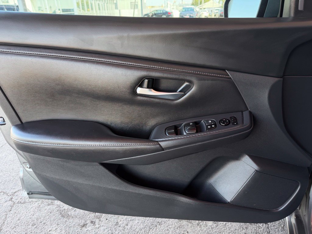 Certified 2022 Nissan Sentra SV FWD image 20