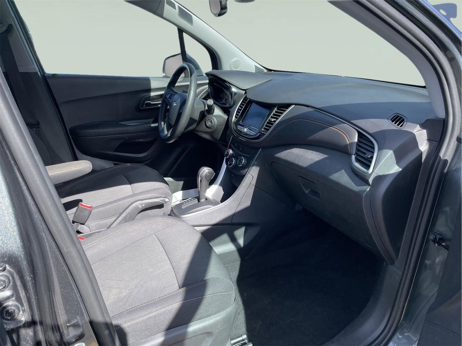 Used 2020 Chevrolet Trax LT image 19