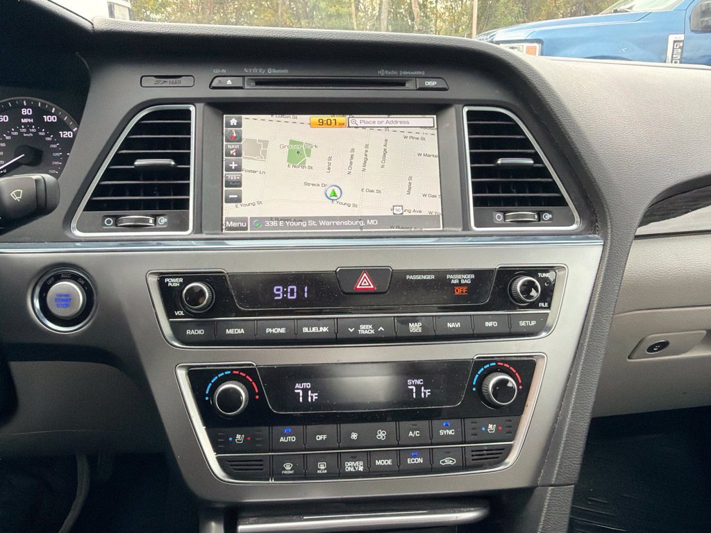 Used 2017 Hyundai Sonata Limited w/ Ultimate Package 02 FWD image 28