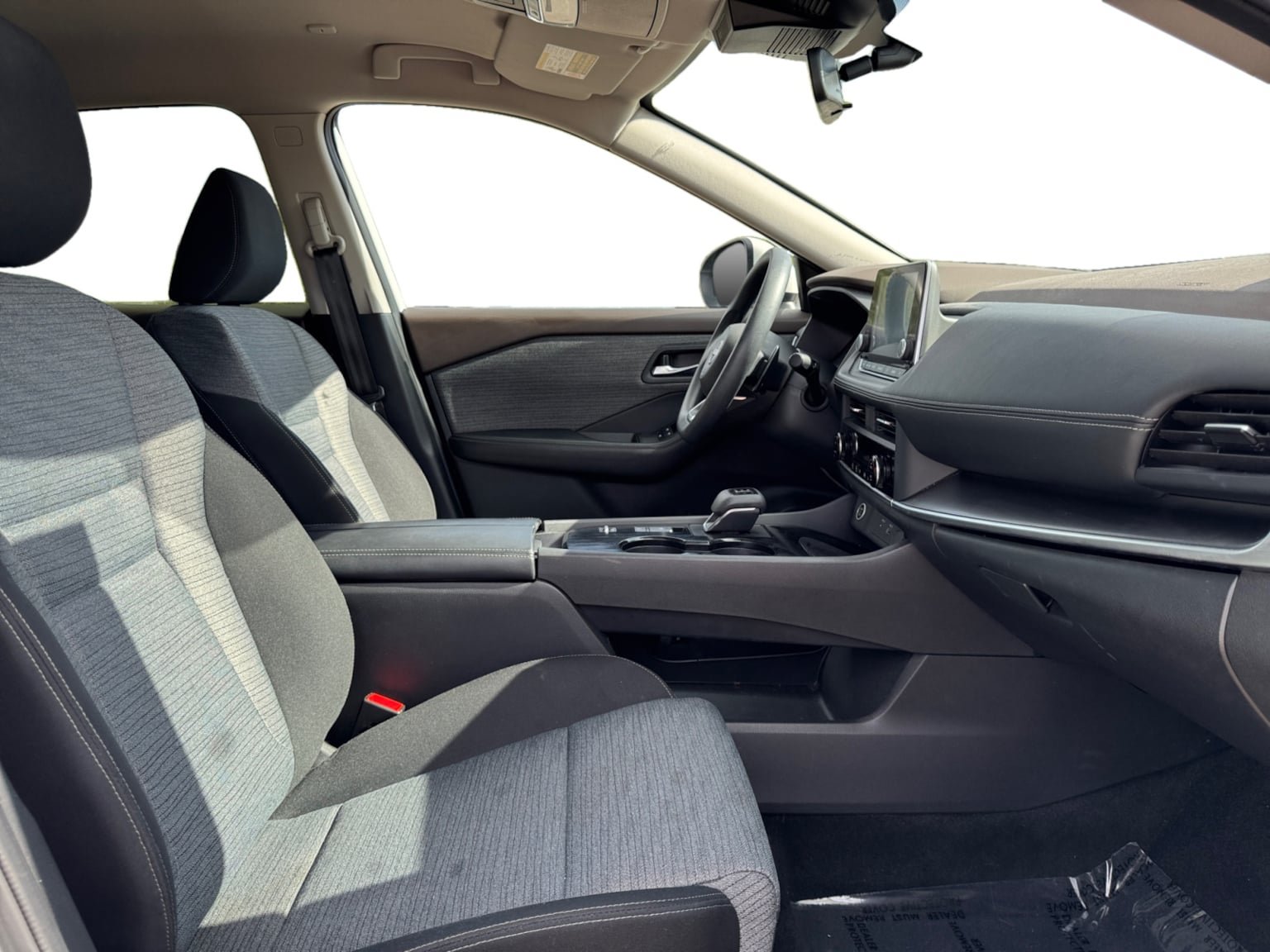 Used 2023 Nissan Rogue SV FWD image 17