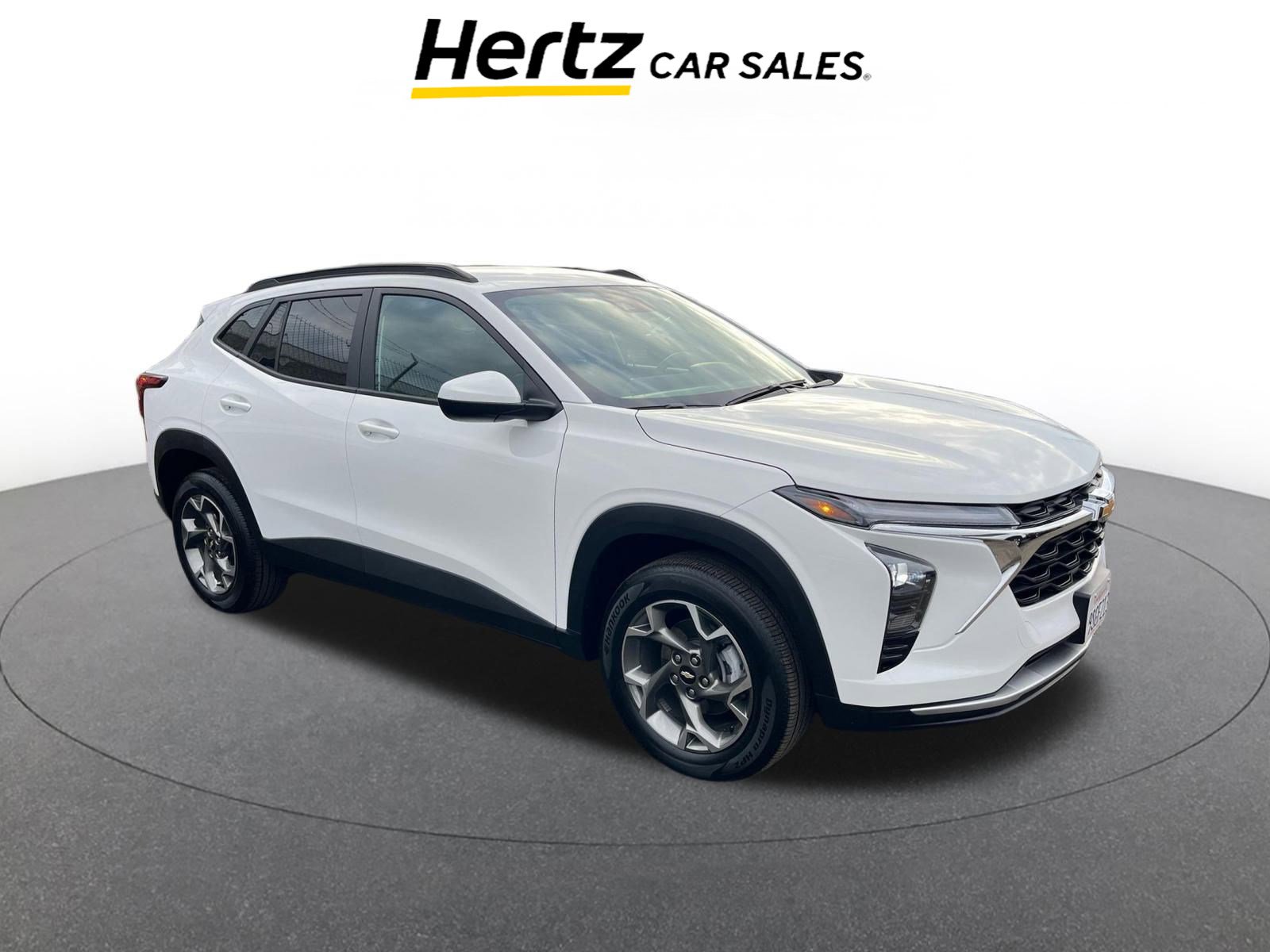 Used 2025 Chevrolet Trax LT image 1