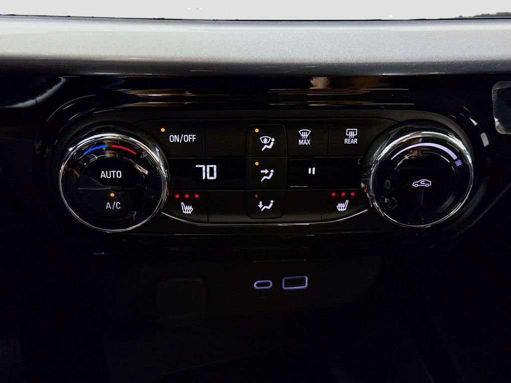 New 2026 Chevrolet Trax LT w/ Driver Confidence Package FWD image 15