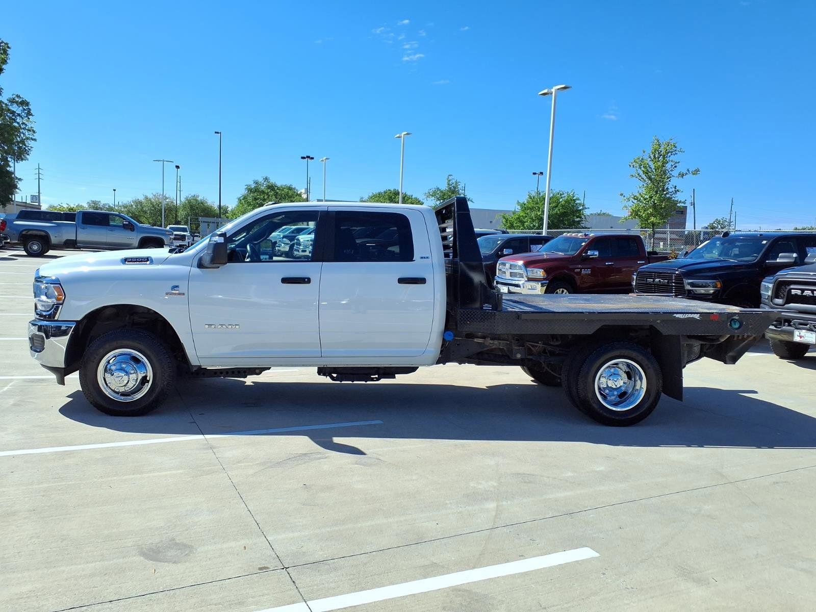 Used 2024 RAM 3500 SLT w/ Quick Order Package 2YG SLT AWD/4WD image 8