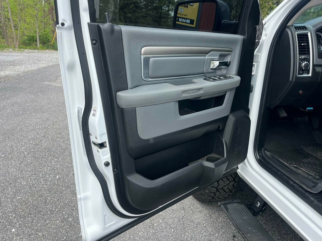Used 2015 RAM 2500 SLT AWD/4WD image 24