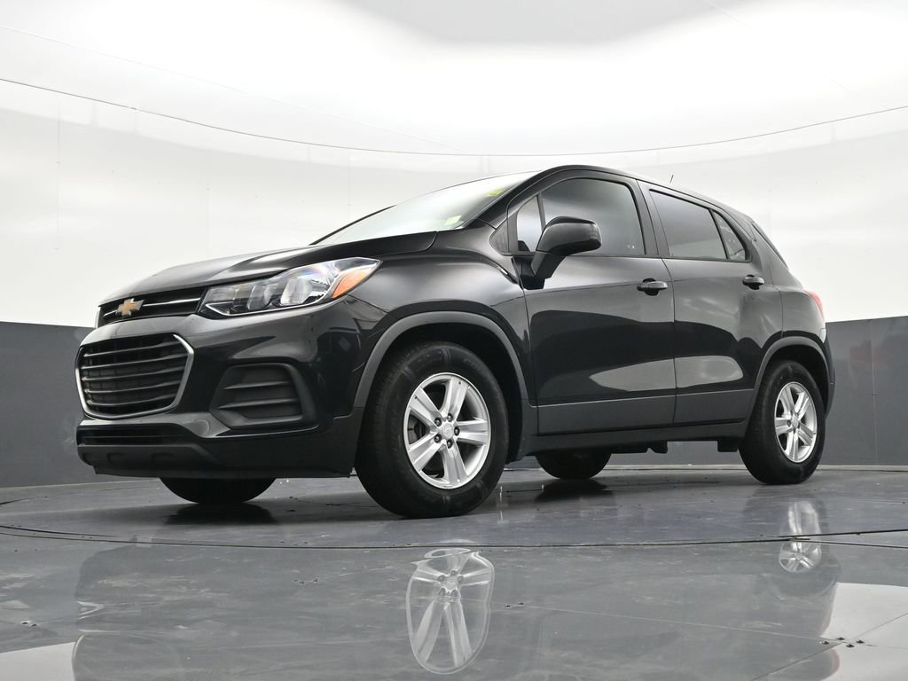 Used 2020 Chevrolet Trax LS FWD image 23