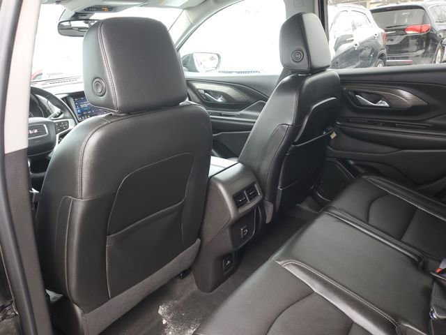 Used 2023 GMC Terrain SLT image 29