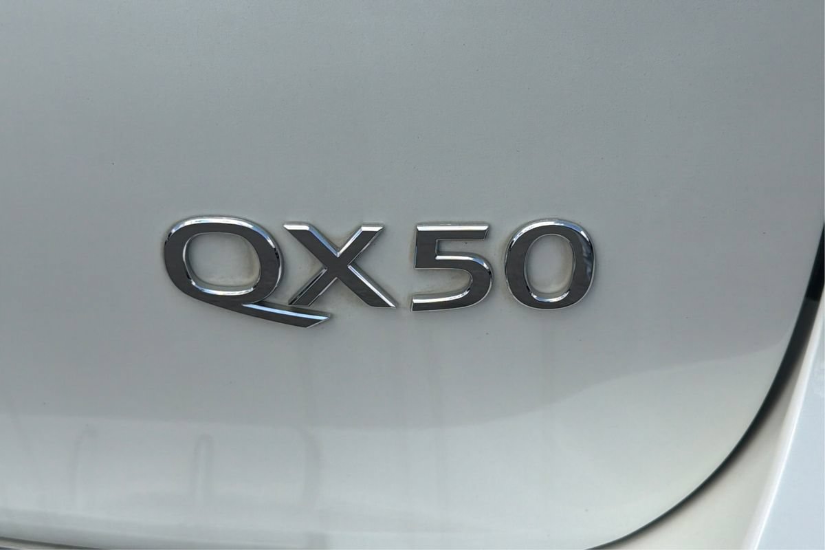Used 2017 INFINITI QX50 2WD w/ Premium Package image 26