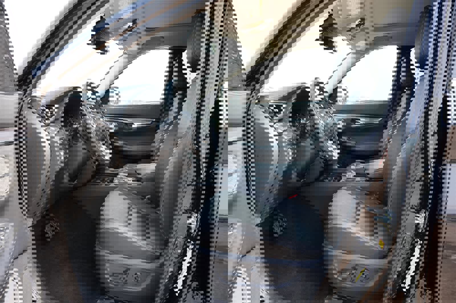 Certified 2023 INFINITI QX50 Luxe image 16