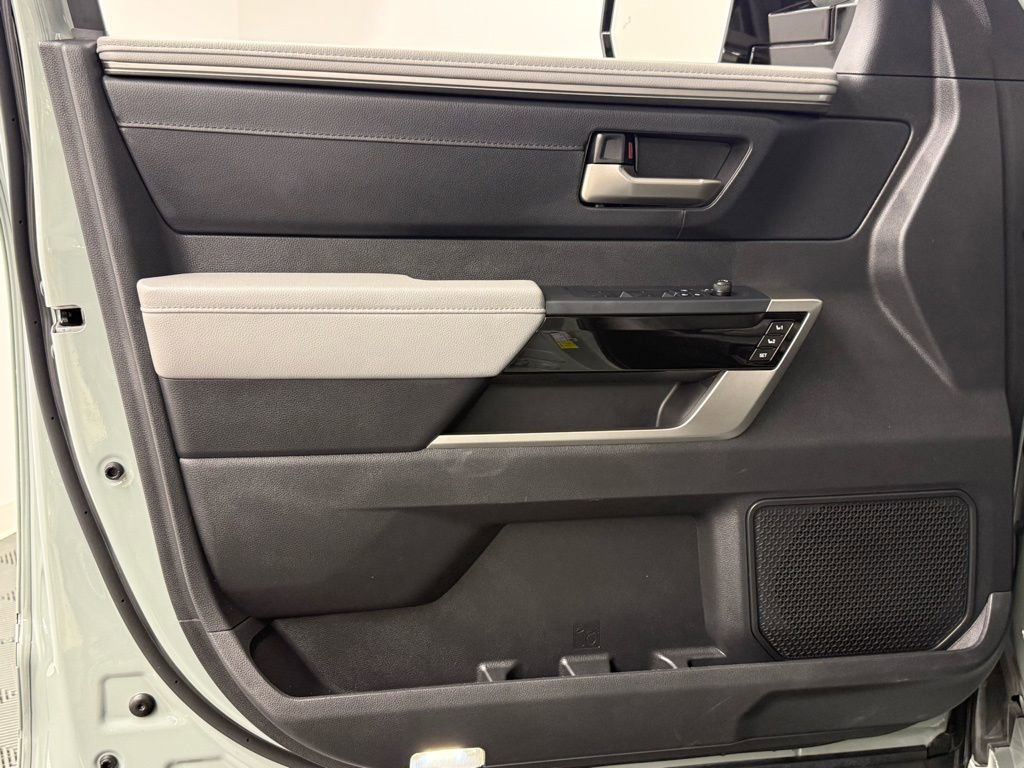 Certified 2025 Toyota Tundra Limited image 13