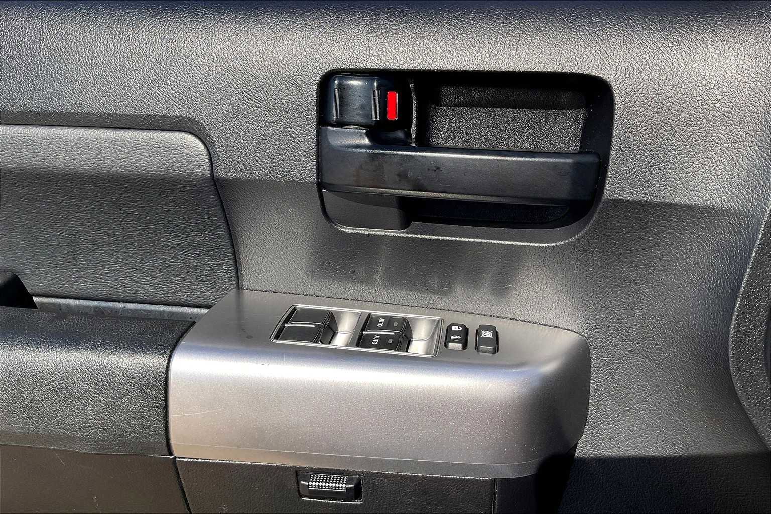 Used 2022 Toyota Sequoia TRD Sport image 28