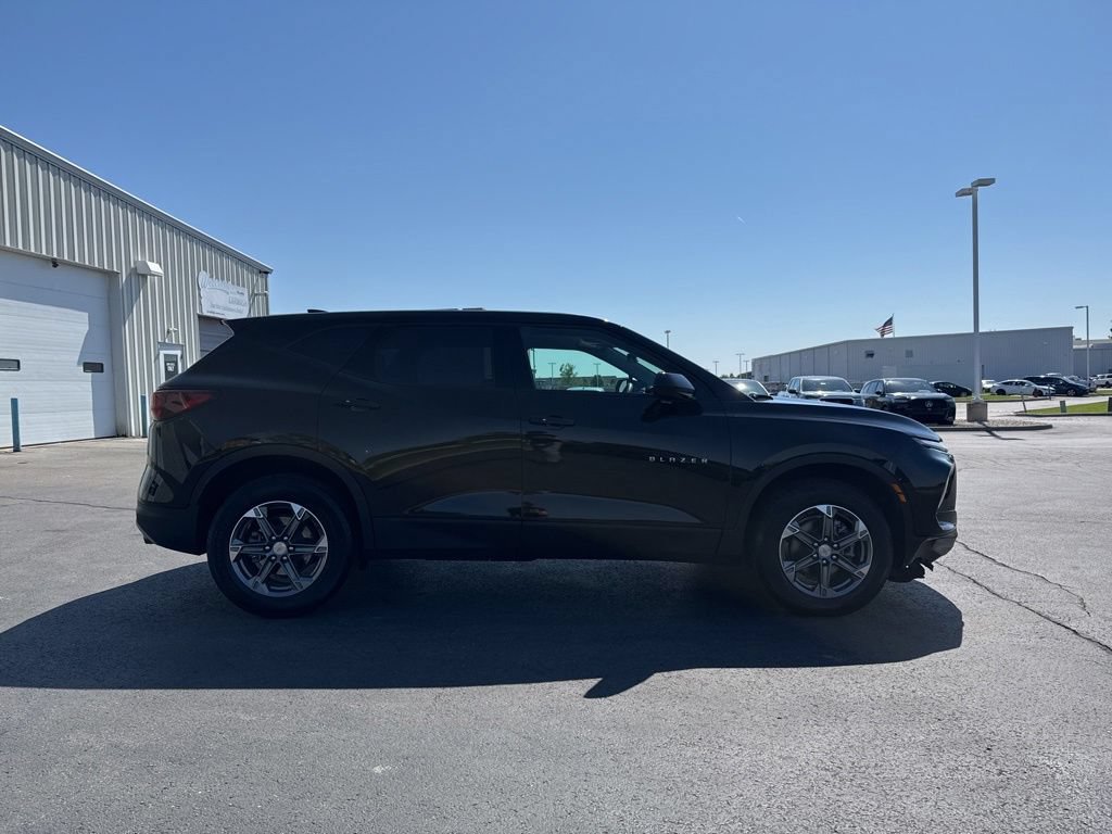 Used 2023 Chevrolet Blazer LT AWD/4WD image 6