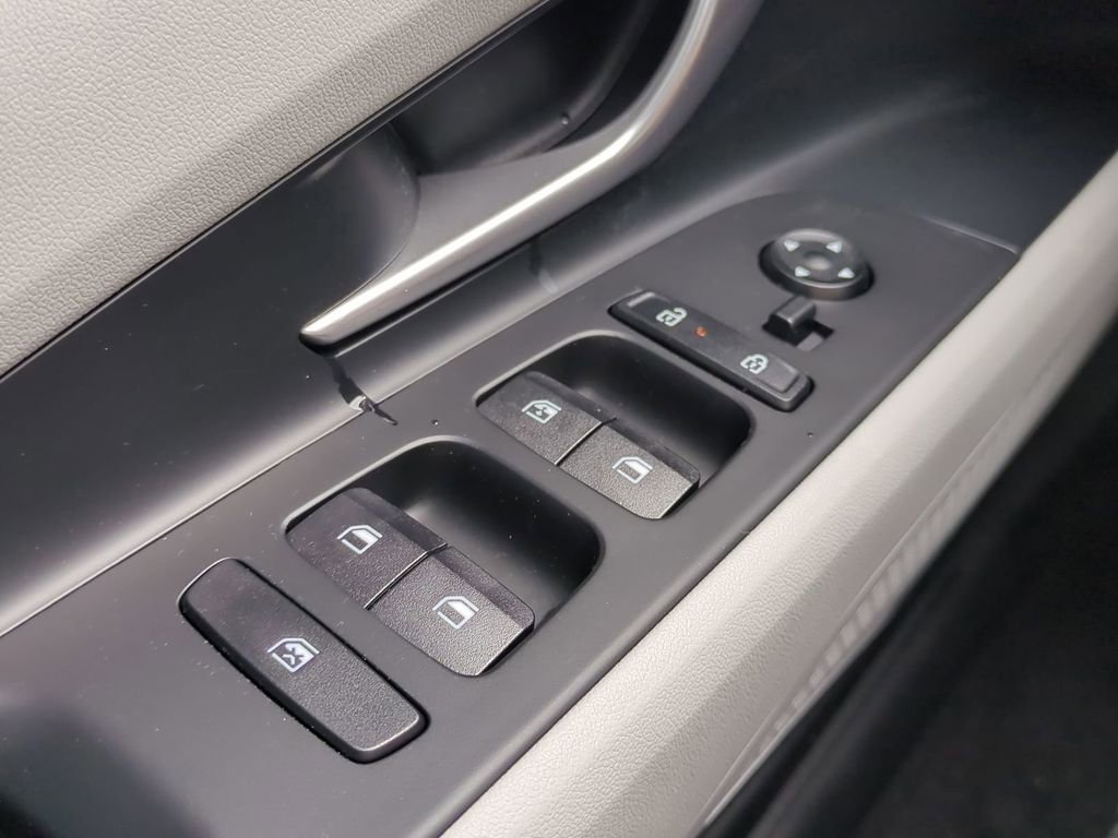 New 2026 Hyundai Elantra Limited image 29