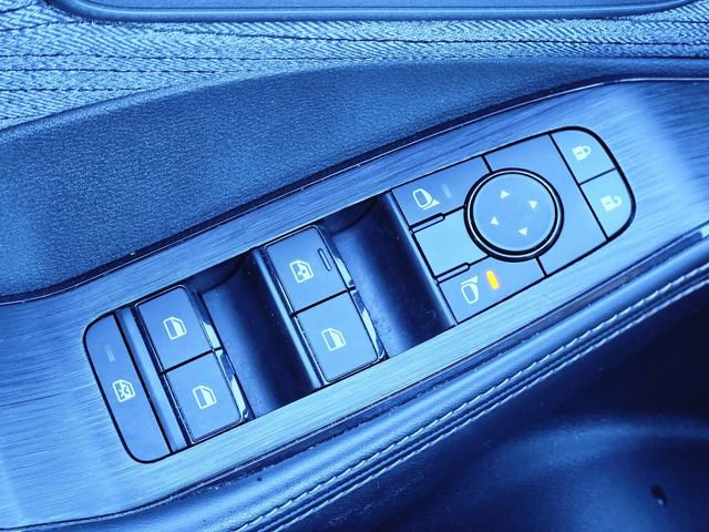 Certified 2023 Nissan Rogue SV image 21