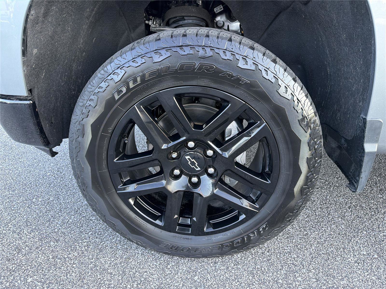 Used 2025 Chevrolet Silverado 1500 LT Trail Boss w/ Convenience Package II AWD/4WD image 10