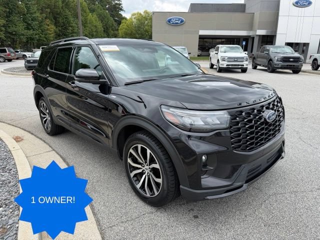 Certified 2025 Ford Explorer ST-Line AWD/4WD image 2