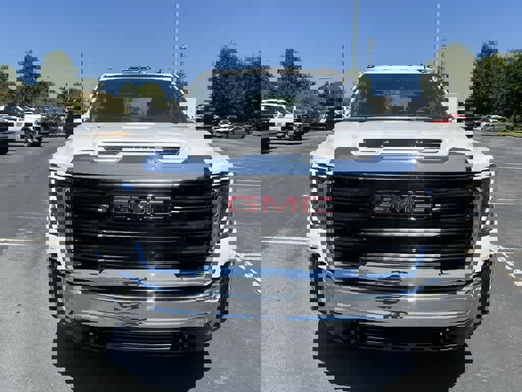 New 2024 GMC Sierra 2500 Pro w/ Convenience Package image 3