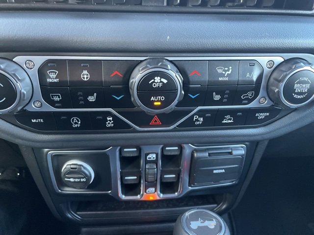 Used 2024 Jeep Wrangler Sahara w/ Technology Group image 28