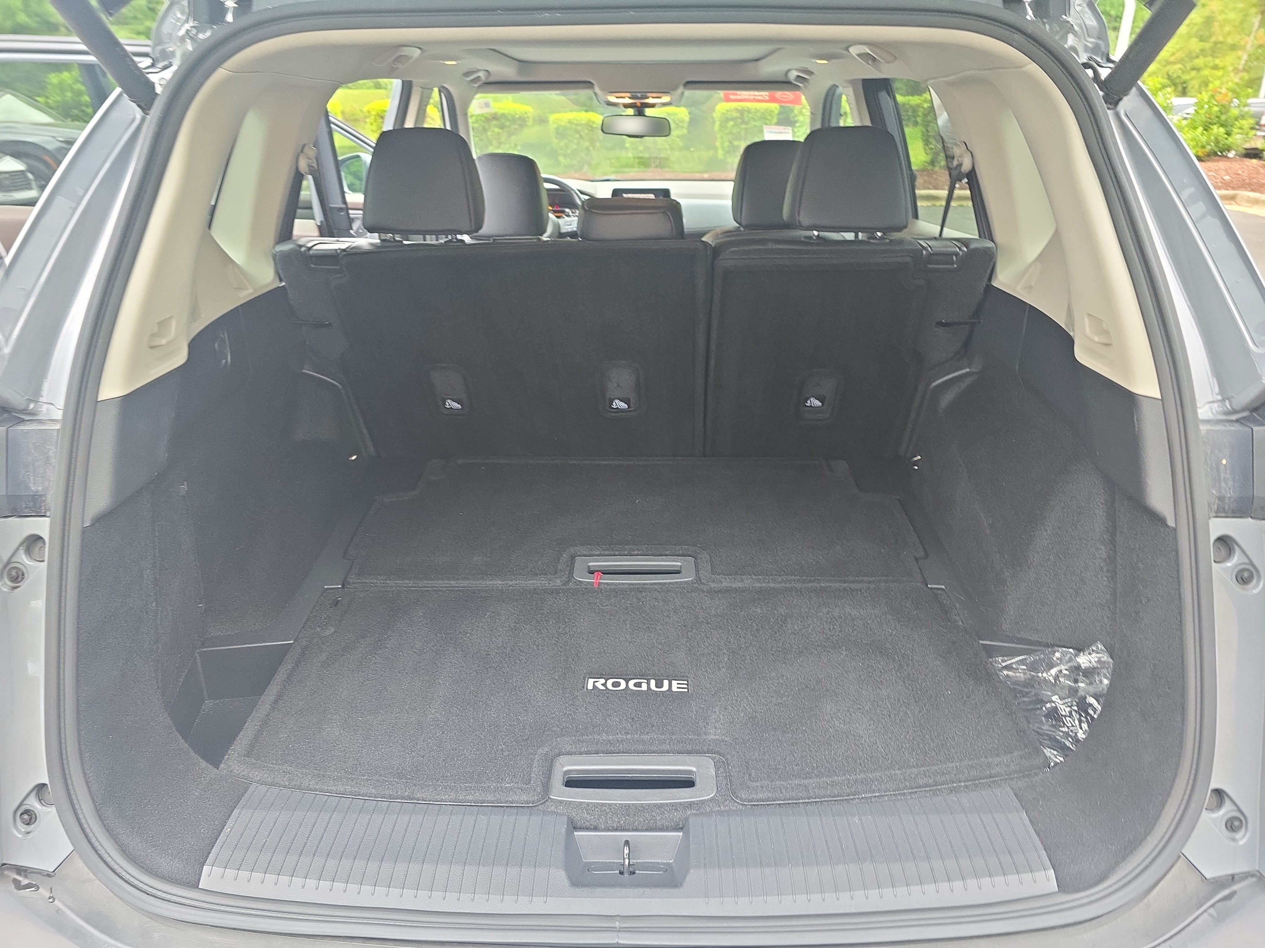 Certified 2023 Nissan Rogue SL FWD image 12