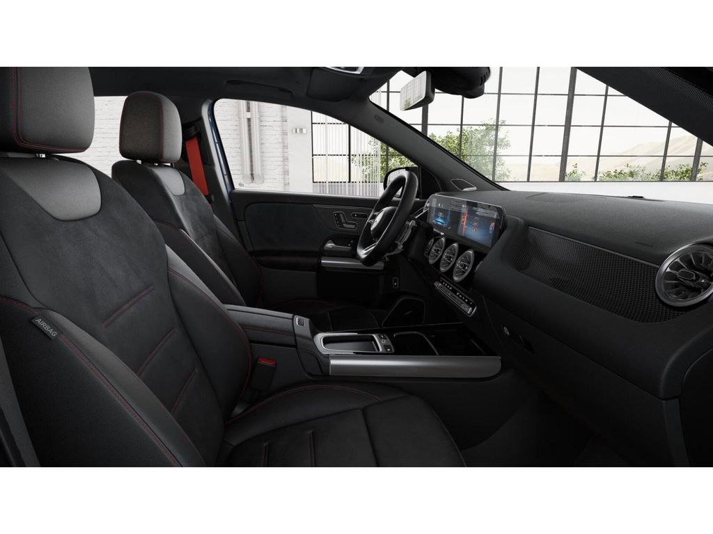 New 2025 Mercedes-Benz GLA 35 AMG 4MATIC image 4