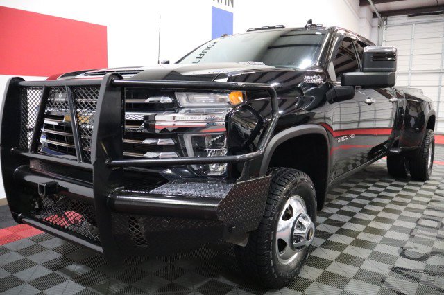 Used 2020 Chevrolet Silverado 3500 High Country w/ Safety Package II AWD/4WD image 3
