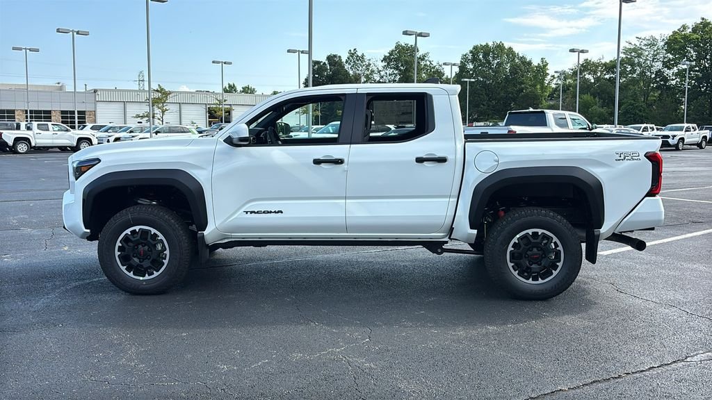 New 2026 Toyota Tacoma TRD Off-Road AWD/4WD image 3
