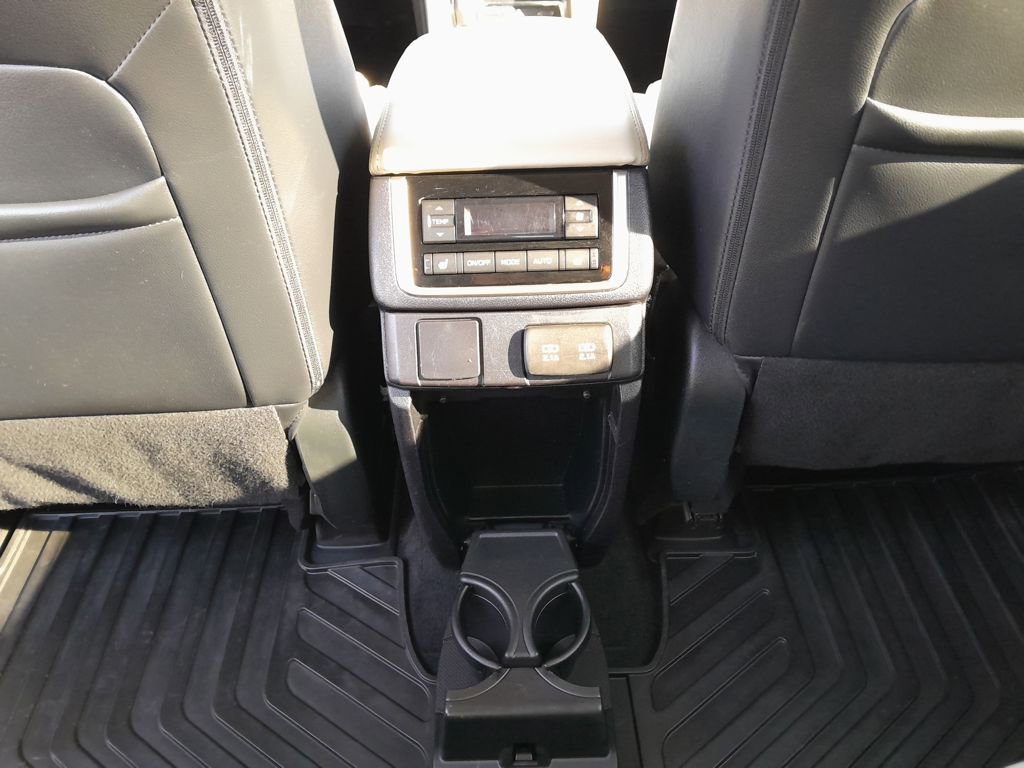 Used 2022 Subaru Ascent Limited image 34