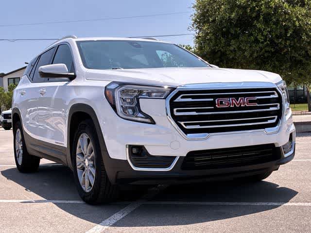 Used 2024 GMC Terrain SLT FWD image 10