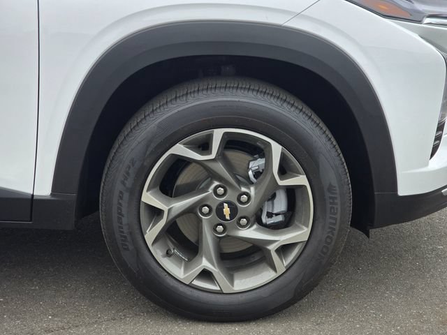 New 2026 Chevrolet Trax LT w/ Driver Confidence Package FWD image 9