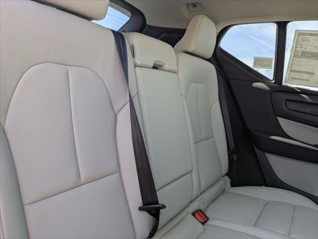 New 2026 Volvo XC40 B5 Plus w/ Protection Package Premier AWD/4WD image 13