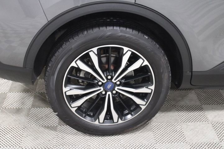 Used 2022 Ford Escape SE w/ SE Sport Appearance Package image 41