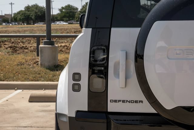 New 2026 Land Rover Defender 110 S AWD/4WD image 58