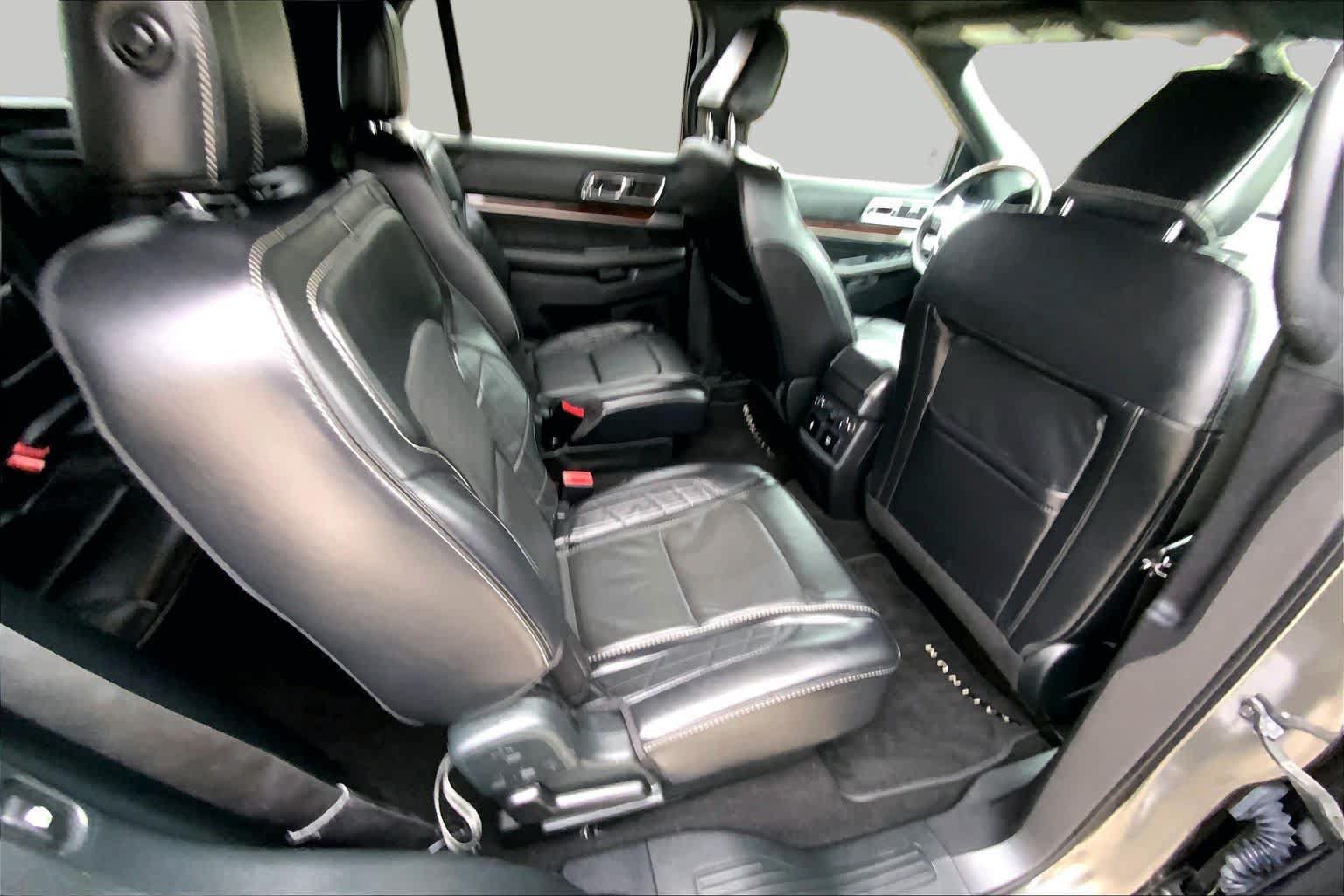 Used 2019 Ford Explorer Platinum AWD/4WD image 20