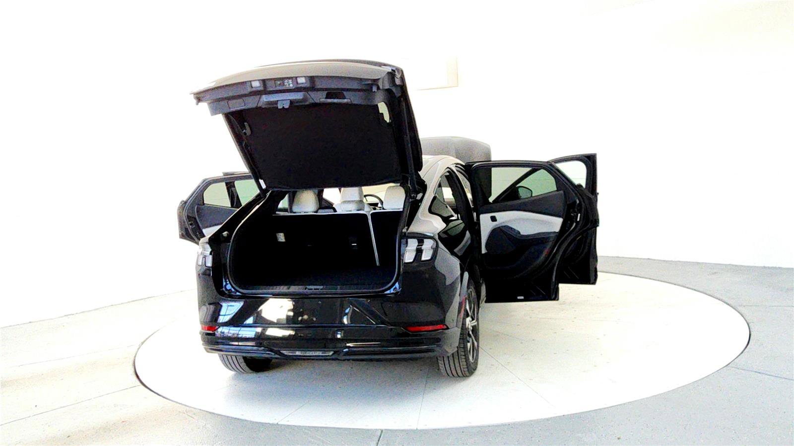 Used 2023 Ford Mustang Mach-E Premium image 11