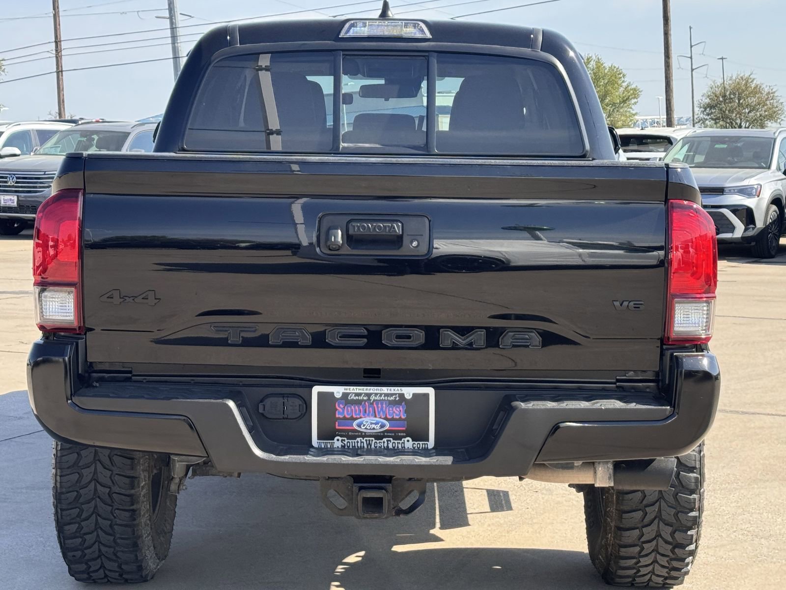 Used 2023 Toyota Tacoma SR image 5
