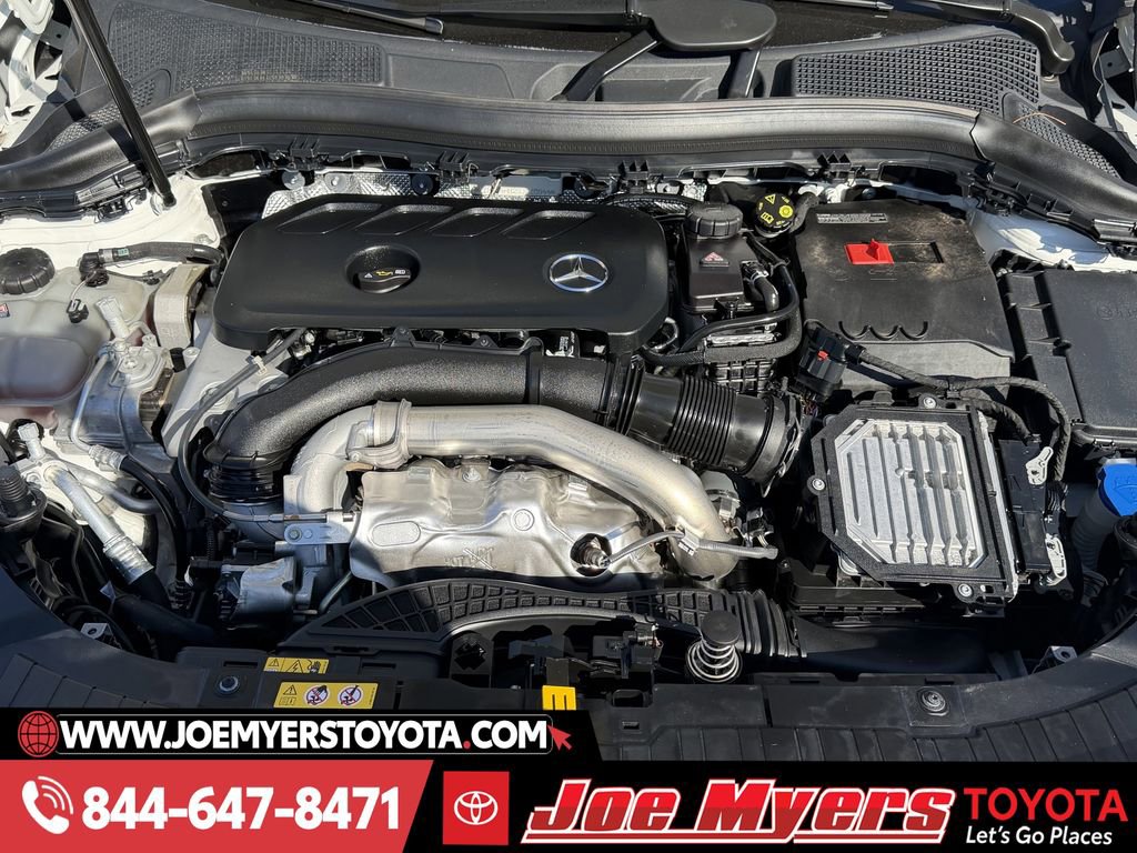 Used 2025 Mercedes-Benz GLA 250 4MATIC image 31
