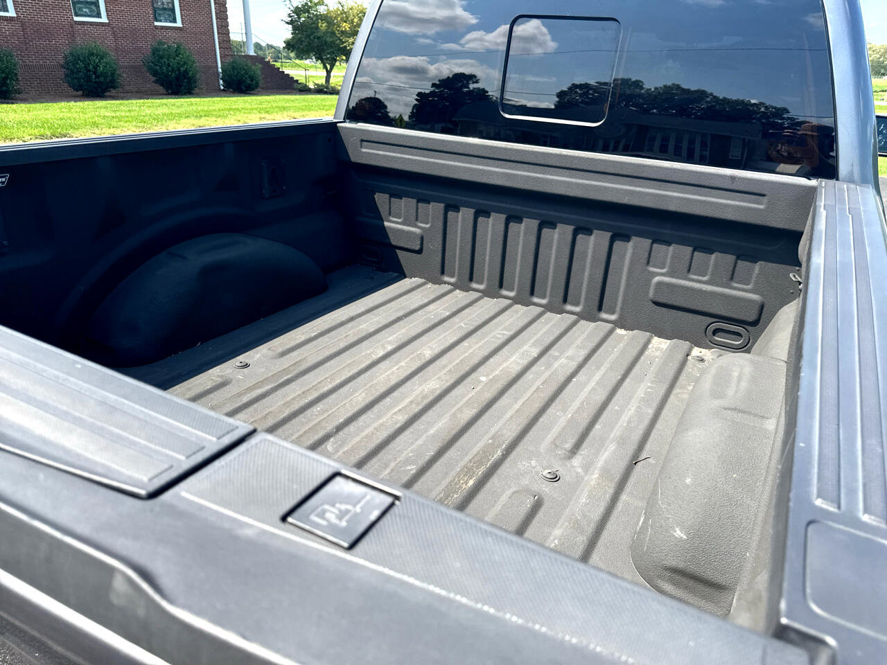 Used 2021 Ford F150 Lariat image 27