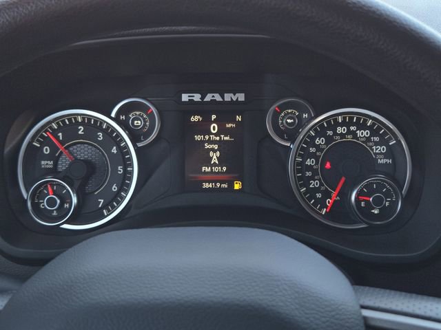 Used 2024 RAM 2500 Tradesman w/ Chrome Appearance Group image 17