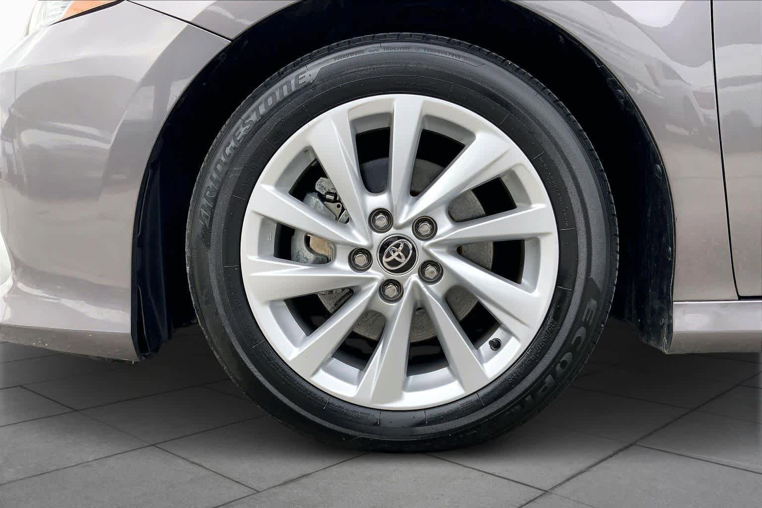 Used 2024 Toyota Camry LE image 11