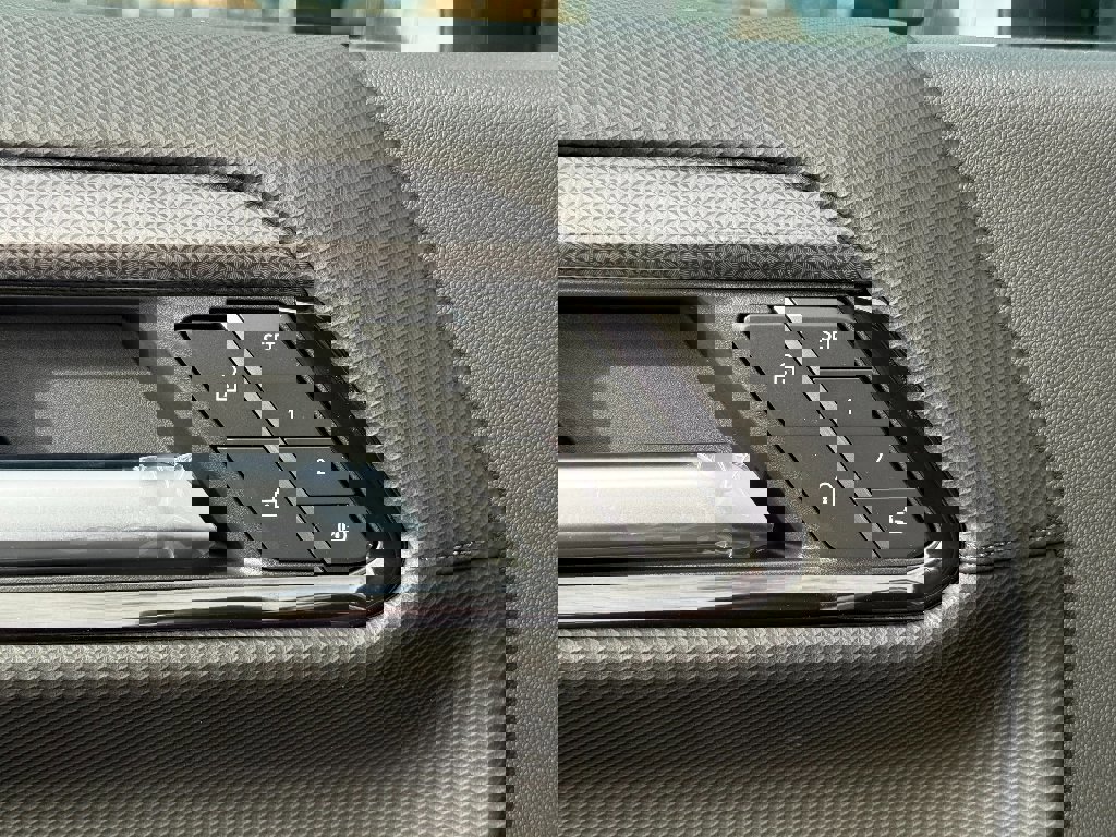 New 2026 Chevrolet Silverado 2500 ZR2 image 23