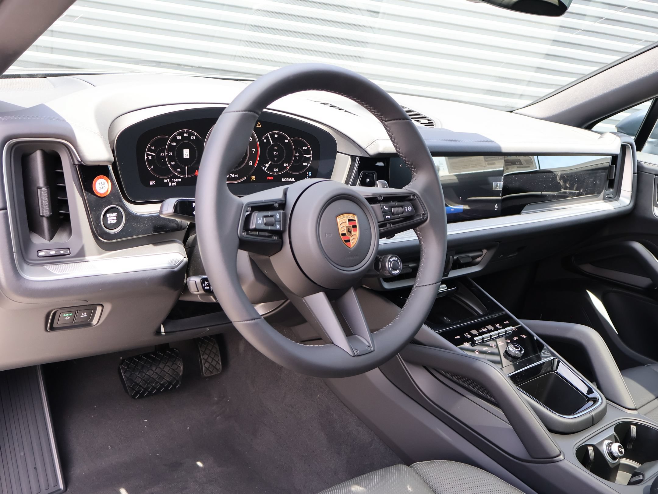 New 2026 Porsche Cayenne Coupe AWD/4WD image 4