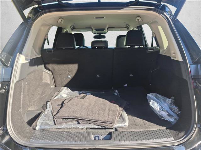 Used 2026 Nissan Rogue SL FWD image 6